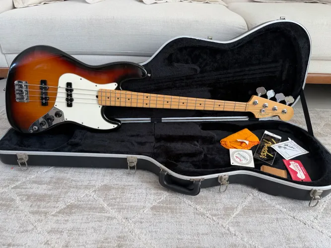 Contra baixo fender jazz bass American standard 2001