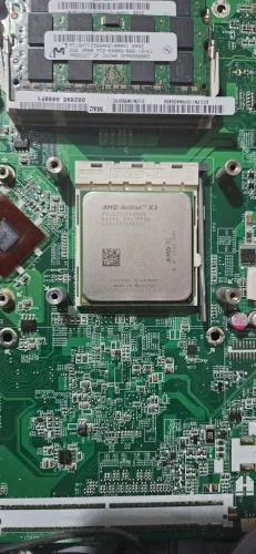 AMD Athlon X2 3250e - Socket AM2 / AM2+