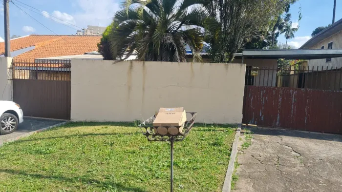 Casa para locação no Xaxim