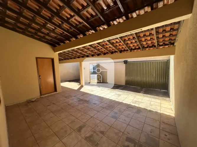 Casa para locação no bairro Nova Uberlândia