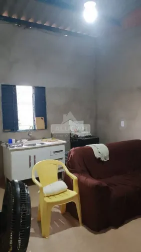 Casa - 2 cômodos em lote - Flamboyant 2