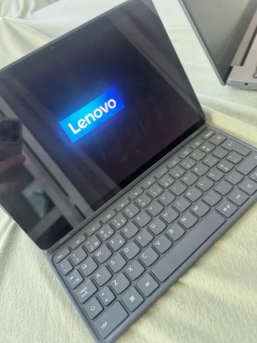 Tablet Lenovo Idea tab com capa teclado com NF