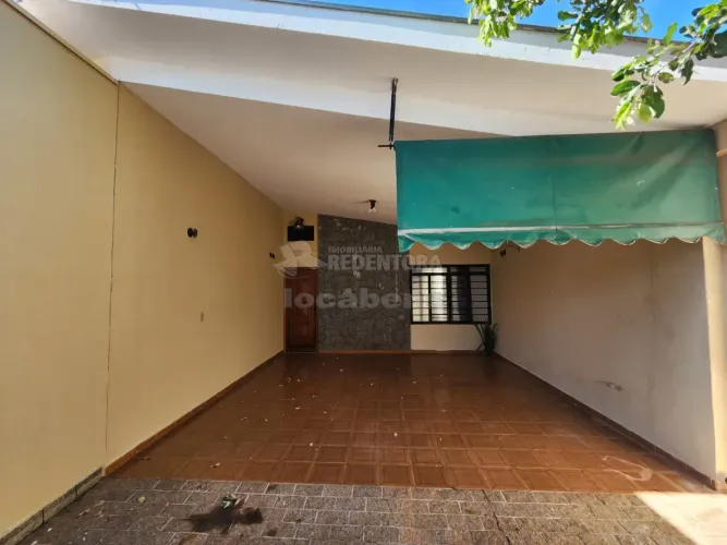 Casa para Venda com 4 dormitórios localizada no bairro Vila Diniz.