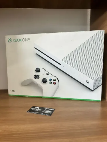 Xbox One S Memória 1TB Com Caixa (Aceito Cartão)