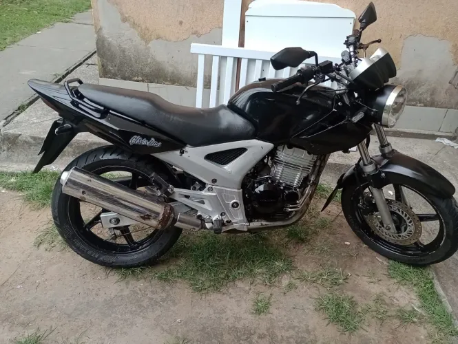 Moto Twister