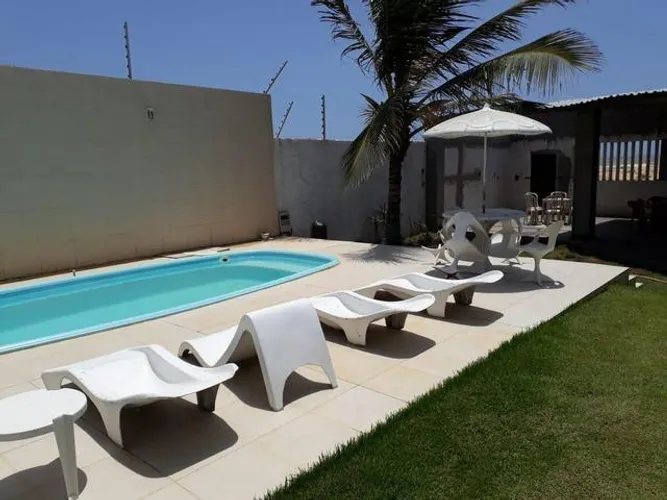 Casa pé na areia na Atalaia Nova