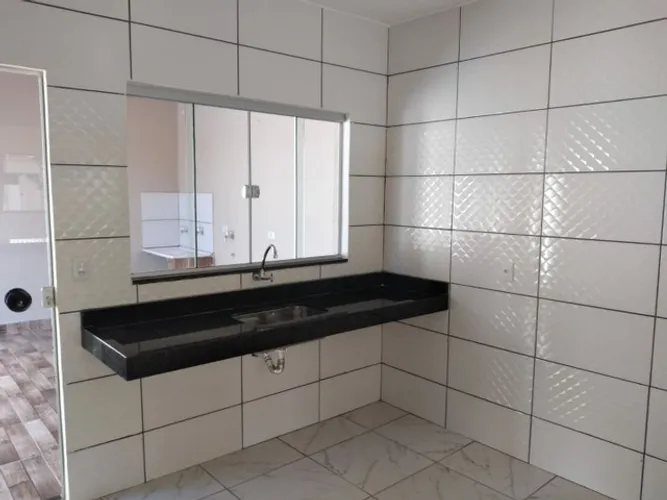 Casa no condomínio residencial Celeste