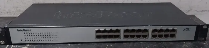 Switch intelbras SF2400QR