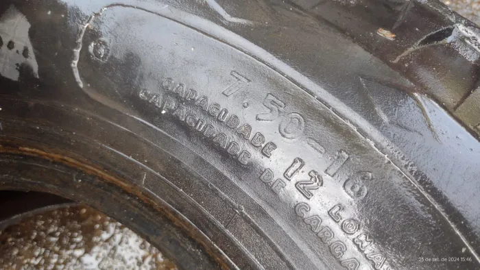 Pneus 7.00 ou 7.50 aro 16