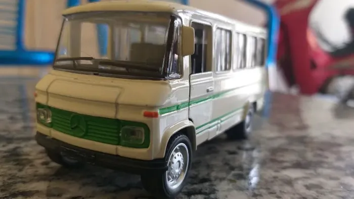 MERCEDES 711D