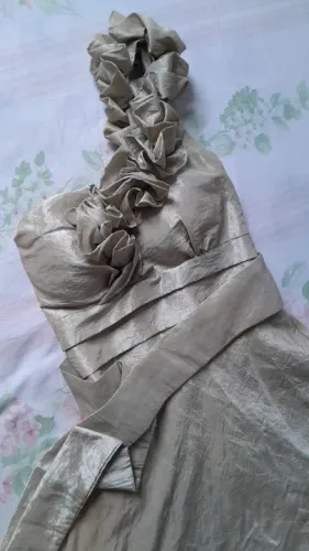 Vende-se um Lindo Vestido de Formatura!