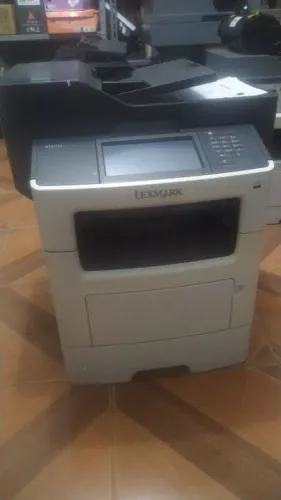 Copiadora lexmark MX611