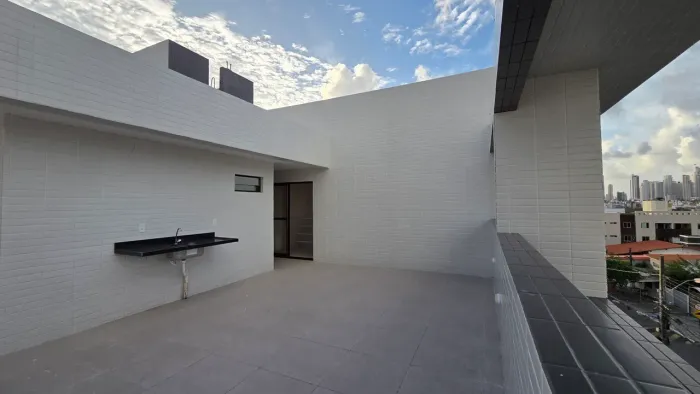 Cobertura nos bancários c/127m²