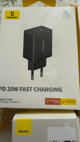 Carregador Rápido Baseus 20W PD - C+U Cube