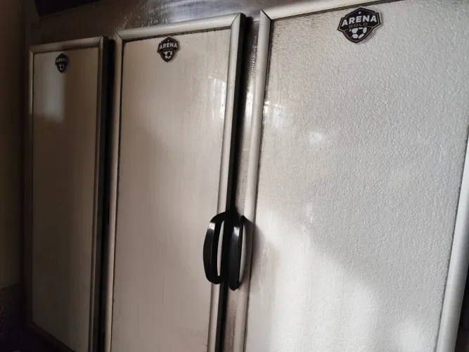 Cervejeira. Alumínio 3 portas