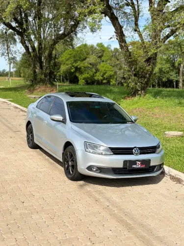 Volkswagen Jetta Comfortline 2.0 T.flex 8V 4P Tipt. 2013