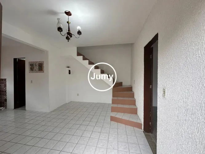 CASA 2 QUARTOS / COM EDÍCULA.