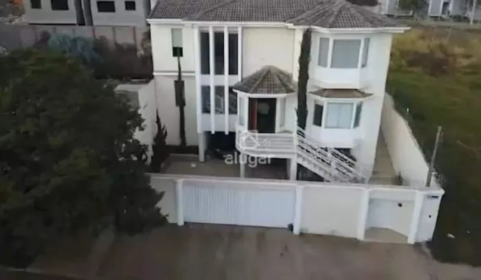 Casa para alugar, 6 quartos, 4 suítes, 6 vagas, Ibituruna - Montes Claros/MG - R$ 6.000,00