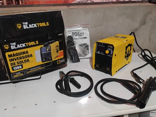 Máquina Inversora de Solda 120A Black Tools