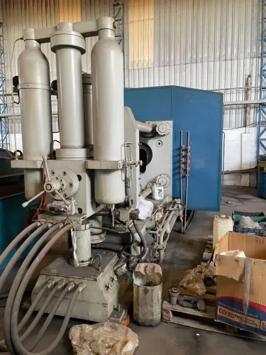 Injetora de alumínio 650T Triuzzi
