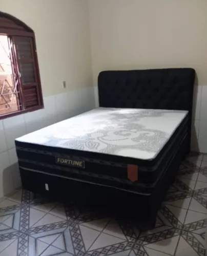 Cama casal com colchão d33 molas ensacadas