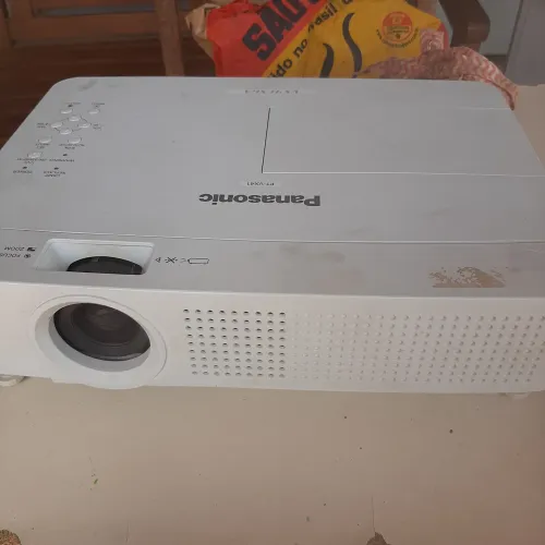 Projetor Panasonic pt vx 41 