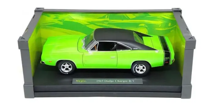 Miniatura Dodge Charger Maisto especial edition 1/18