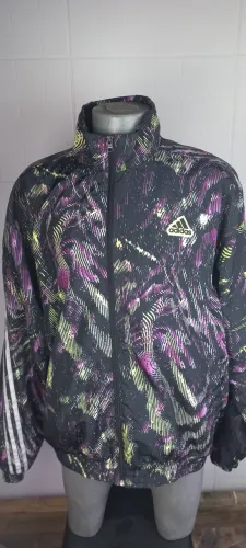 Jaqueta corta vento da adidas