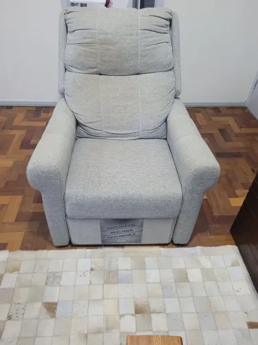 Poltrona Reclinável