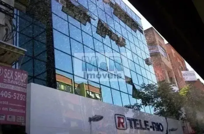 Salas Comerciais no Centro de Bangu