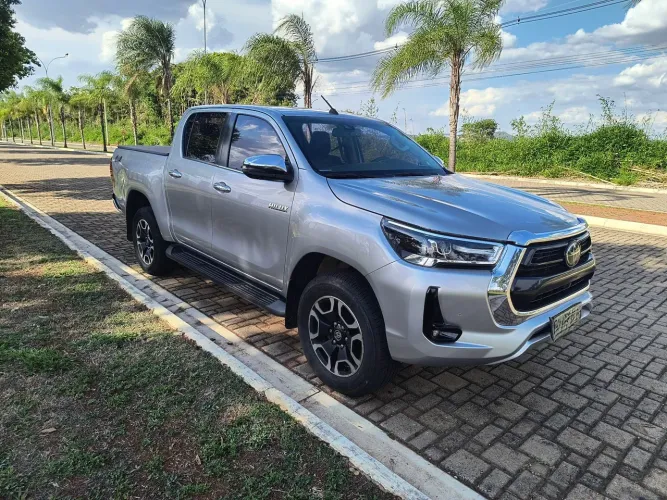 Toyota Hilux CD SRX 4X4 2.8 TDI 16V Diesel Aut. 2022