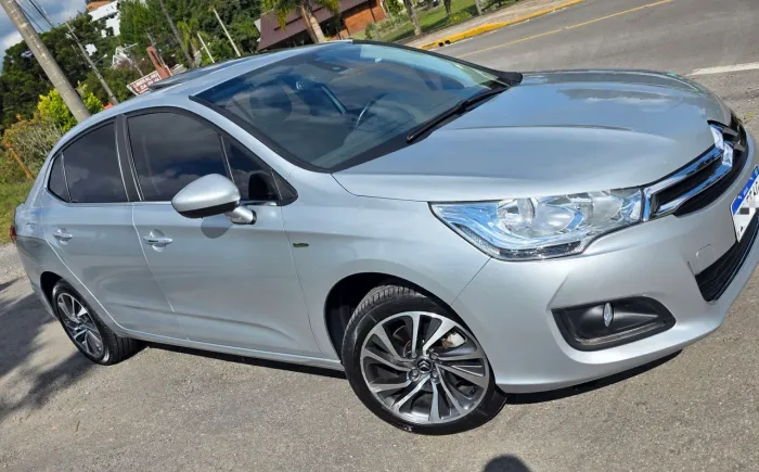 Citroen C4 Lounge Exclusive 1.6 Turbo Flex Aut. 2017