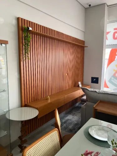 Painel Ripado com Nicho & 3 Gavetas 2.70m x 2,20m Apenas 2.990,00