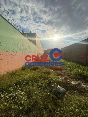 Terreno à venda na Vila Nova, Rio Claro: oportunidade única!