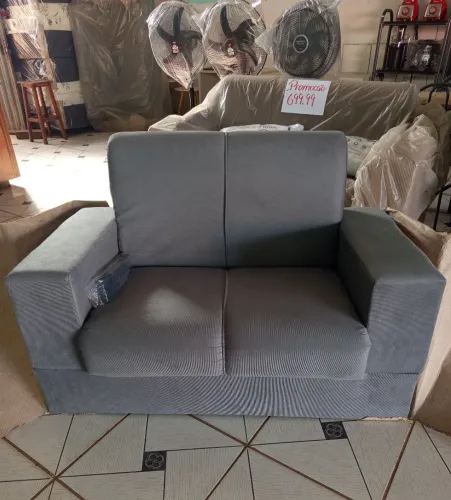 Promoção de Sofá Angra 02 lugares novo.