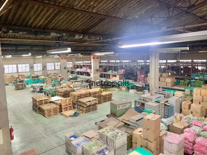 Galpão para alugar, 4598 m² por R$ 141.680,01/mês - São José - São Caetano do Sul/SP