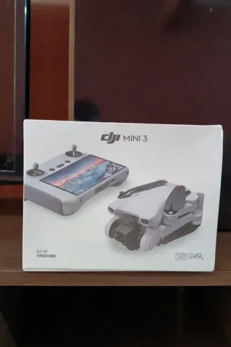 Drone MINi 3 Com Tela DJI, lacrado Novo..