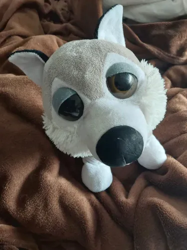 Pelúcia de cachorro adorável