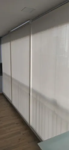 Cortinas Rolô Elegantes para Ambiente Moderno