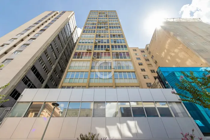 [ESTUDA PERMUTA] Sala Comercial | 97 m² | Centro de Curitiba