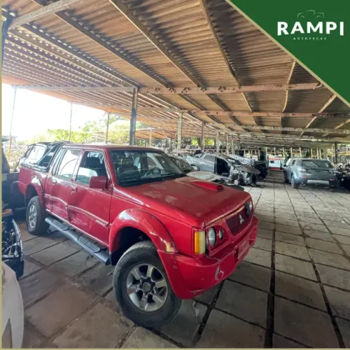 Sucata Mitsubishi L200 GLS 2002 2.5 87cv