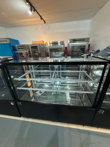 Vitrine seca 1,45m interior aço inox e iluminação led