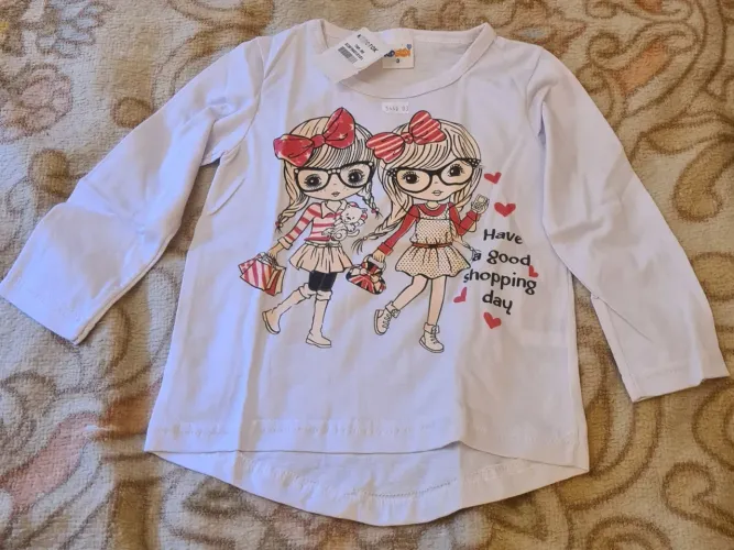 Camiseta manga longa tam 3 Sem uso