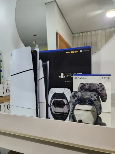 Playstation 5 Digital 1TB + 4 Jogos + 2 Controles + BRINDE