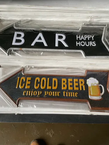 Placa decorativa metal bar nova