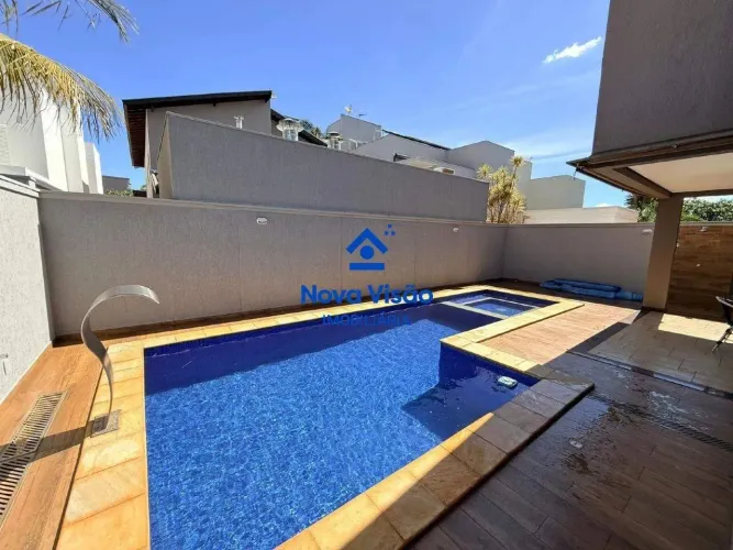 Casa para venda no condomínio Flamboyant II