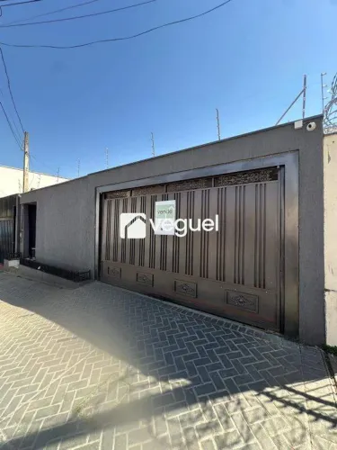 Casa á venda próxima á Avenida Francisco Junqueira