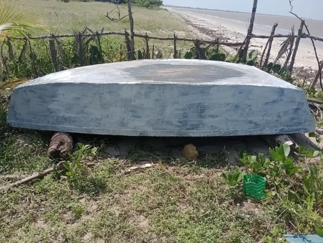 Barco com motor de rabeta troco em moto