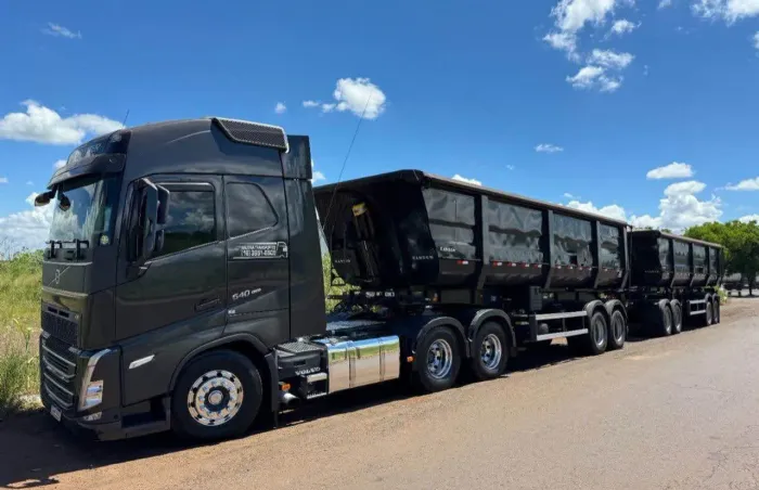 Volvo FH 540 Globetrotter + Rodocaçamba 