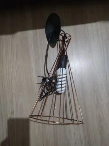 Luminária Pendente Cone Arame Cobre